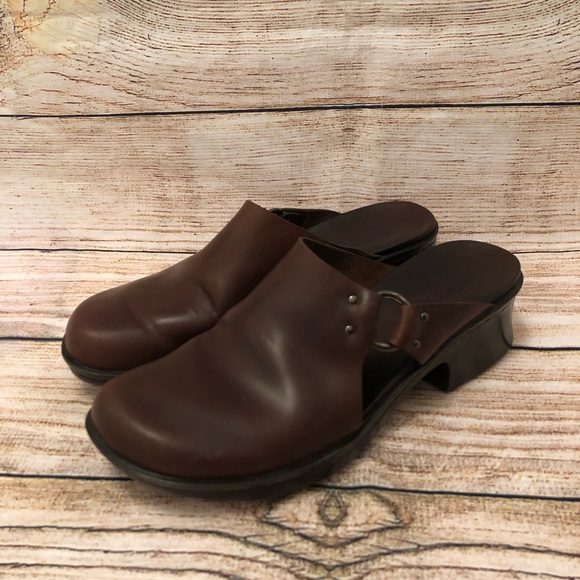 timberland mules and clogs